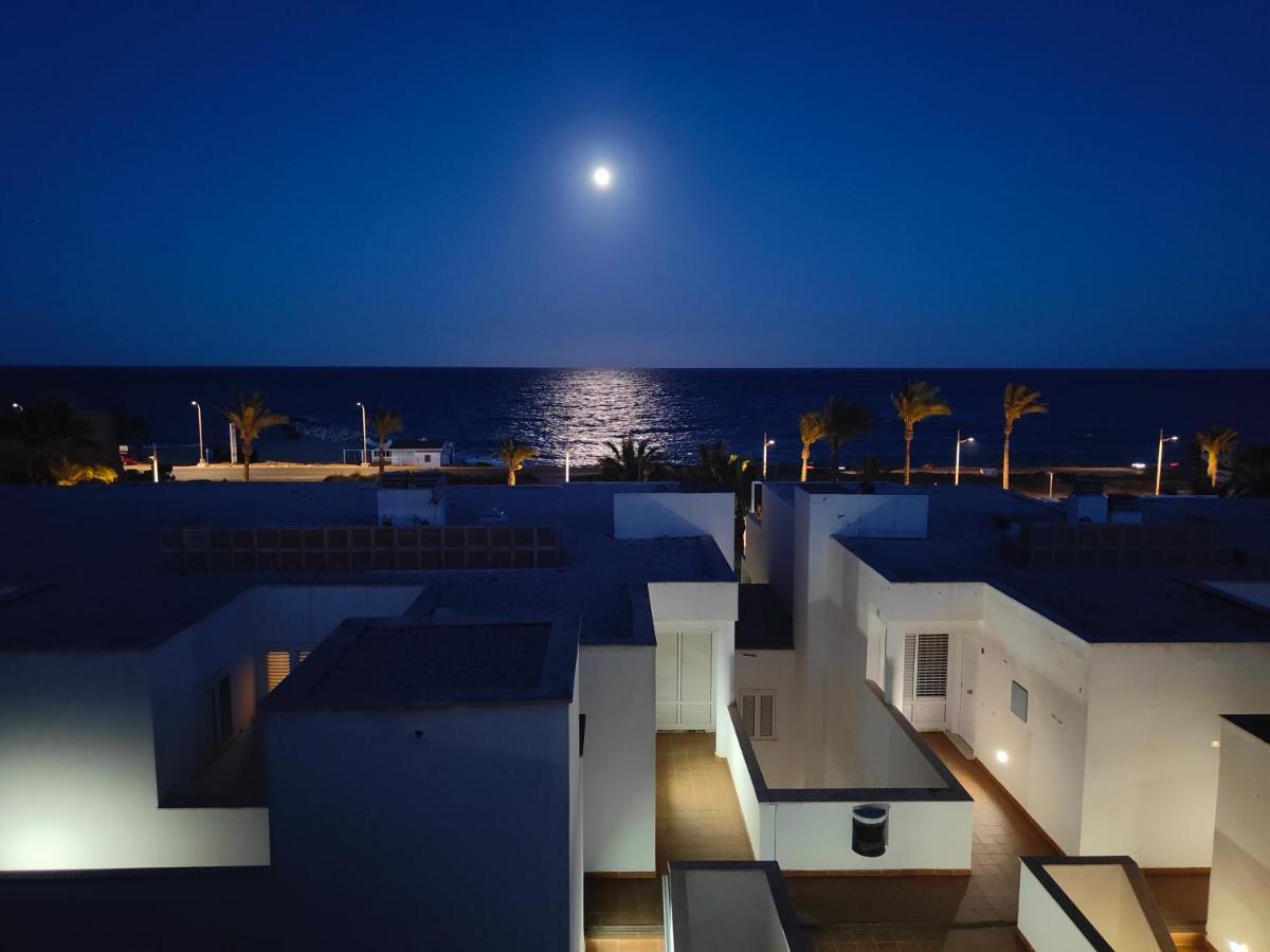 Apartamento Playa Del Faro 加鲁查 外观 照片
